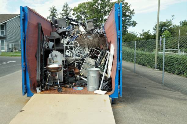 Best Local Junk Hauling  in Gnadenhutten, OH