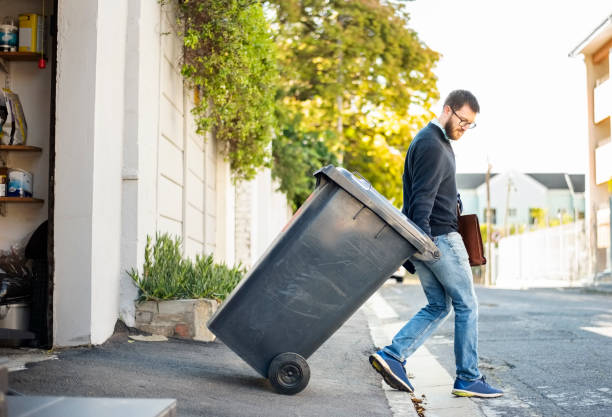 Best Construction Debris Removal  in Gnadenhutten, OH